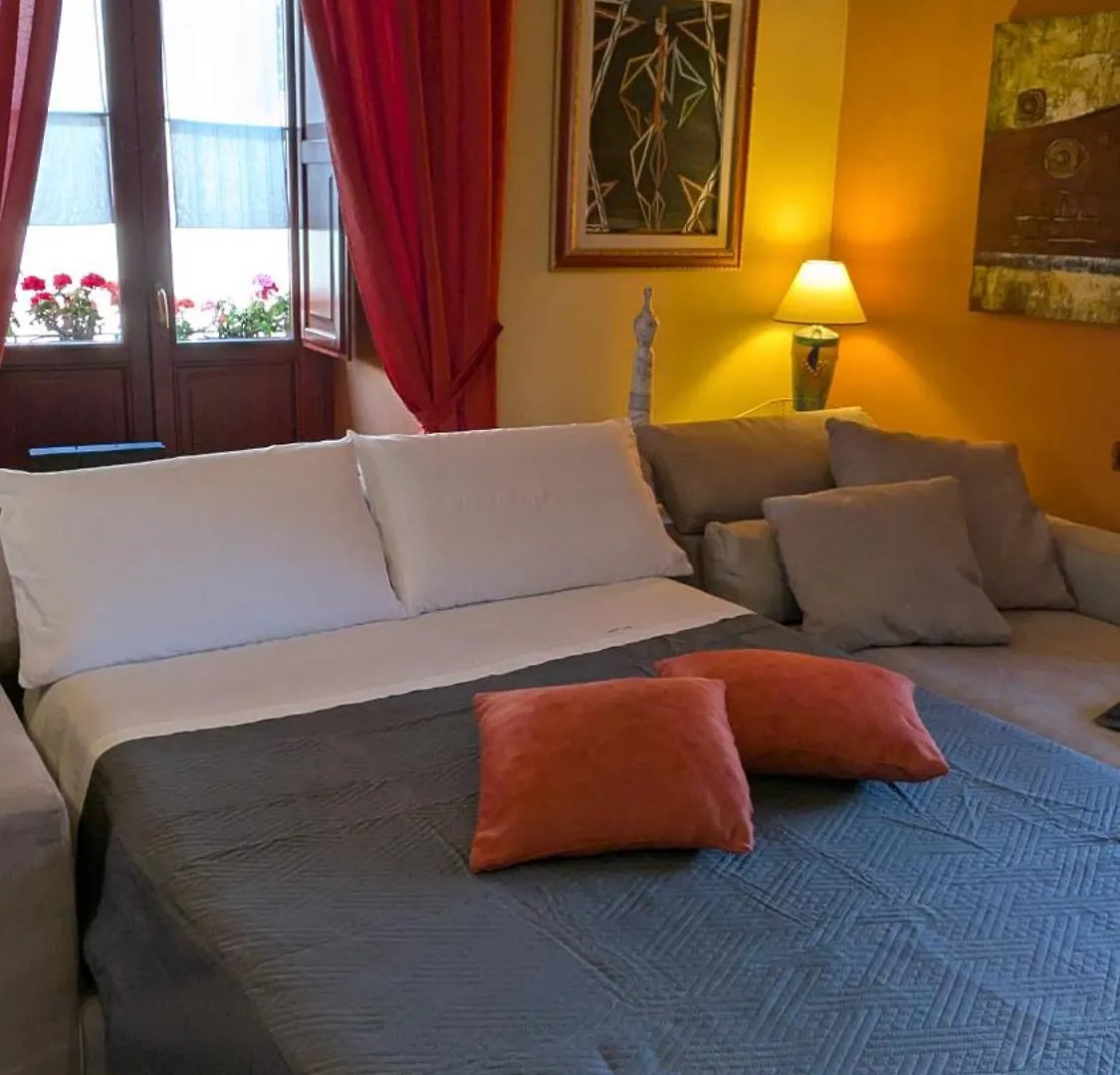 Luxury Home Bosa Apartment