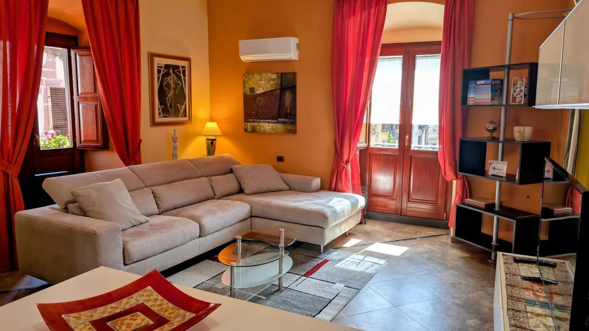 Luxury Home Bosa Apartment