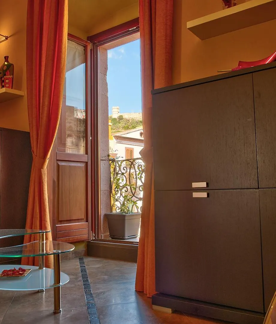 Luxury Home Bosa Apartment