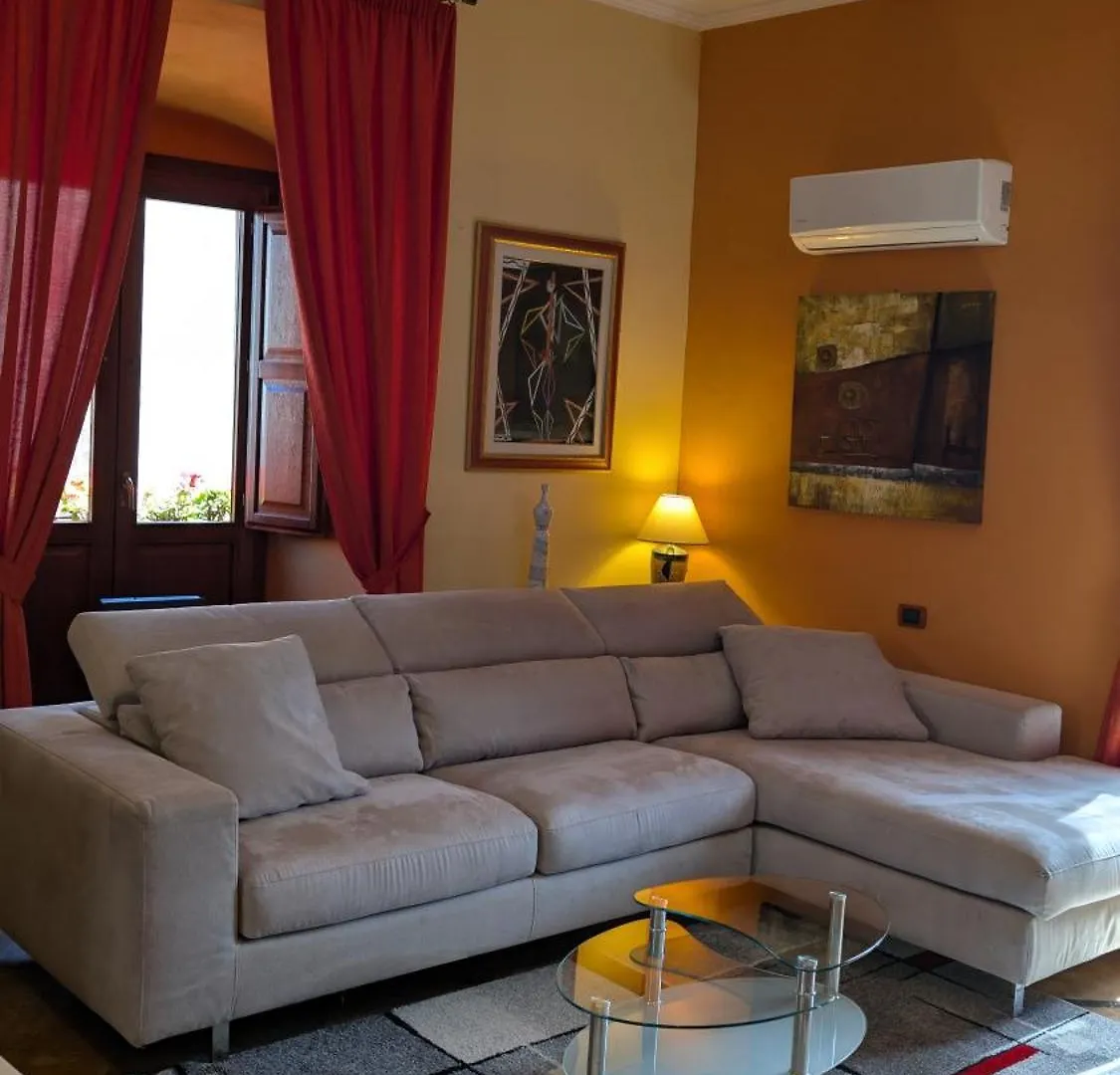 Luxury Home Bosa Apartment